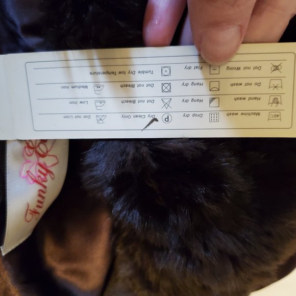 NWT WOMENS FUR PURSE BY FUNKY EAST BROWN - Picture 6 of 6